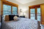 Queen Bedroom Ski Tip Ranch - Keystone CO